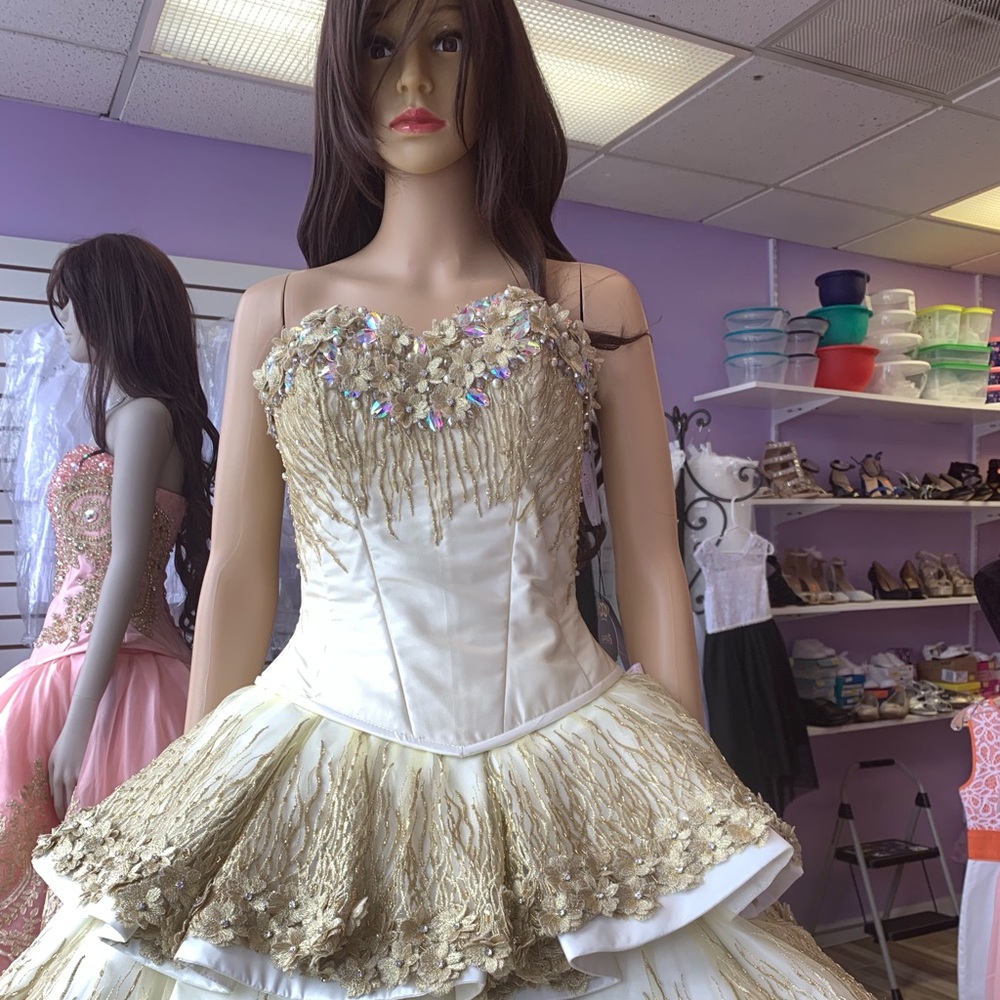 Quinceañera Dress size 6